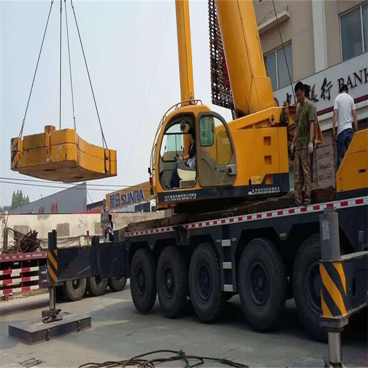 南坤镇当地吊车出租|机器吊装|75吨|工厂搬迁服务